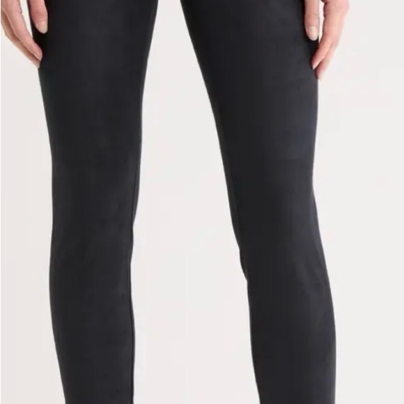 Yummie by Heather Thomson Black Leggings - Picture 3 of 3